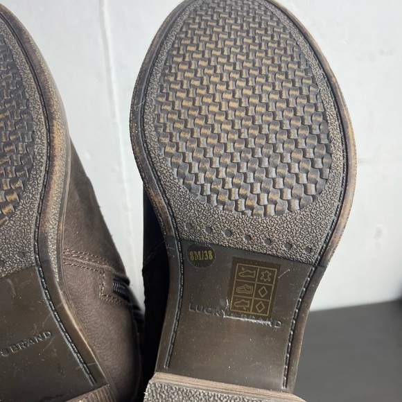 Elegant Brown Over-the-Knee Boots - Picture 7 of 8